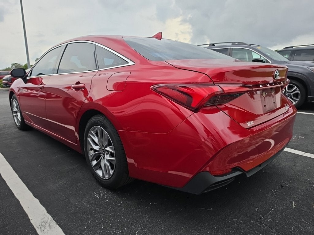 2021 Toyota Avalon Hybrid XLE Plus