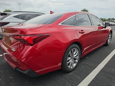 2021 Toyota Avalon Hybrid XLE Plus