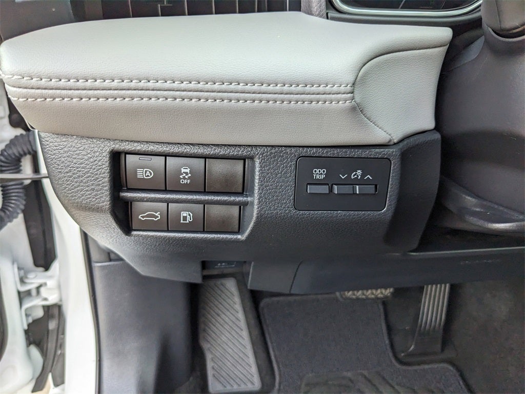 2019 Toyota Avalon Hybrid XLE Plus