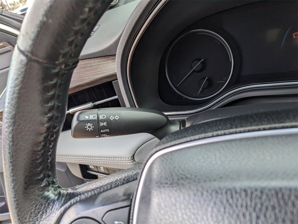 2019 Toyota Avalon Hybrid XLE Plus