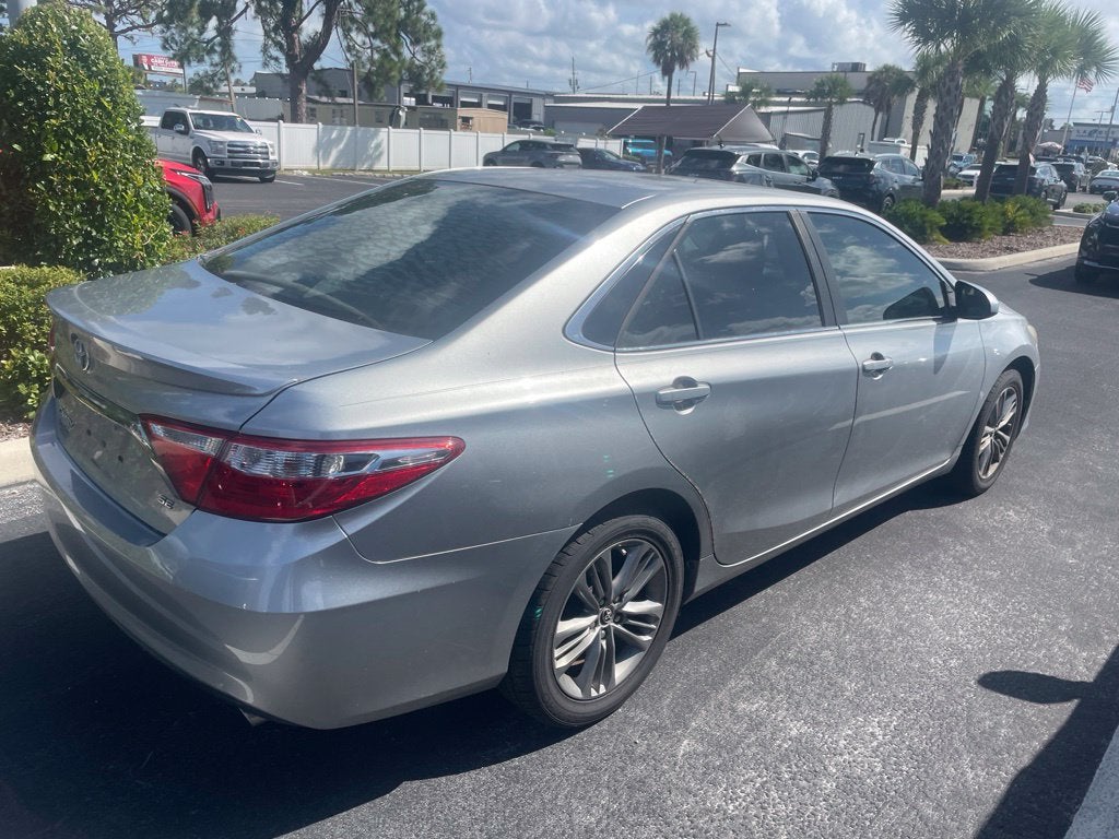 2015 Toyota Camry SE