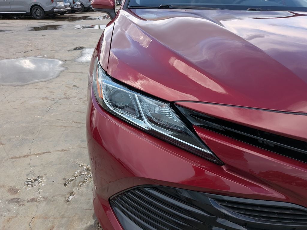2020 Toyota Camry Hybrid LE