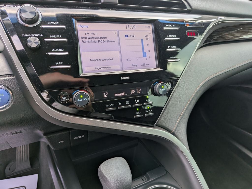2020 Toyota Camry Hybrid LE