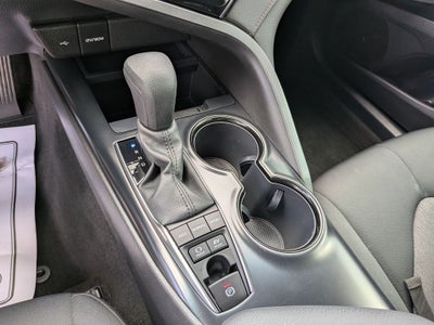 2020 Toyota Camry Hybrid LE
