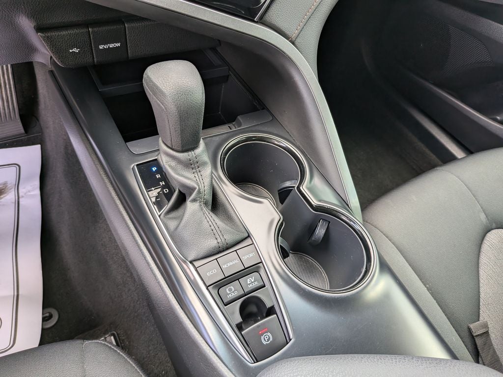 2020 Toyota Camry Hybrid LE