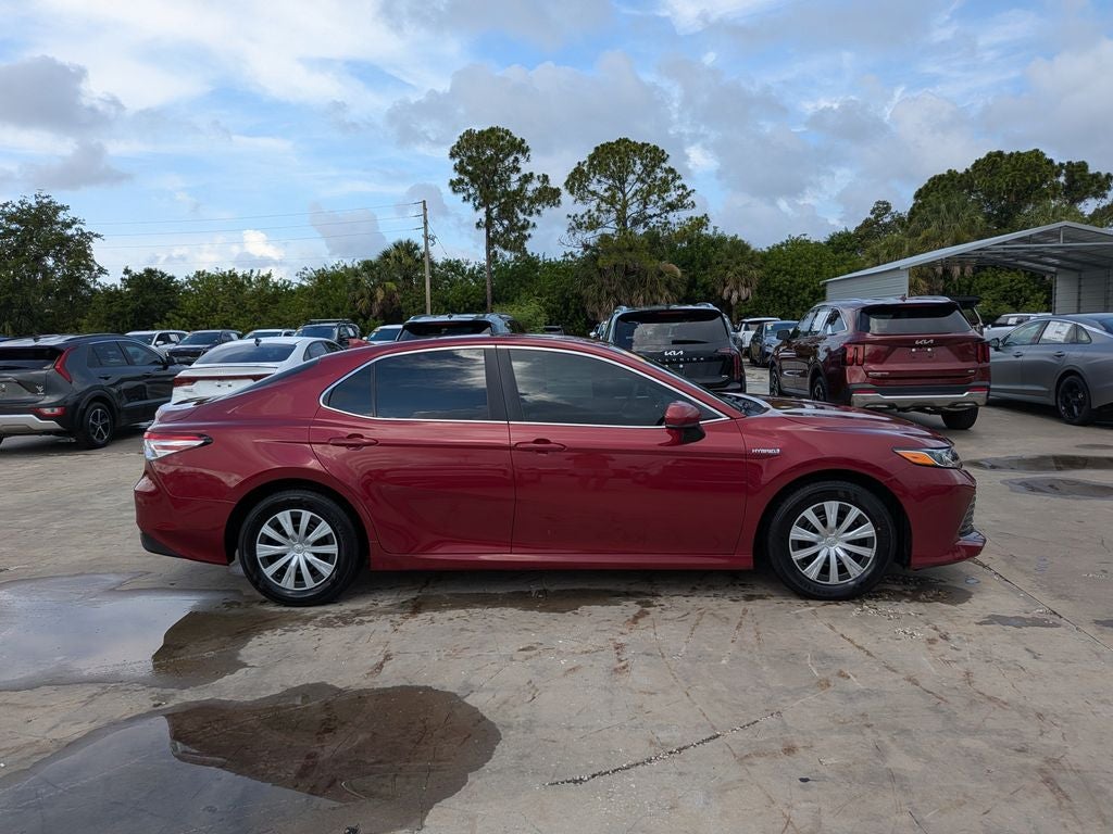 2020 Toyota Camry Hybrid LE