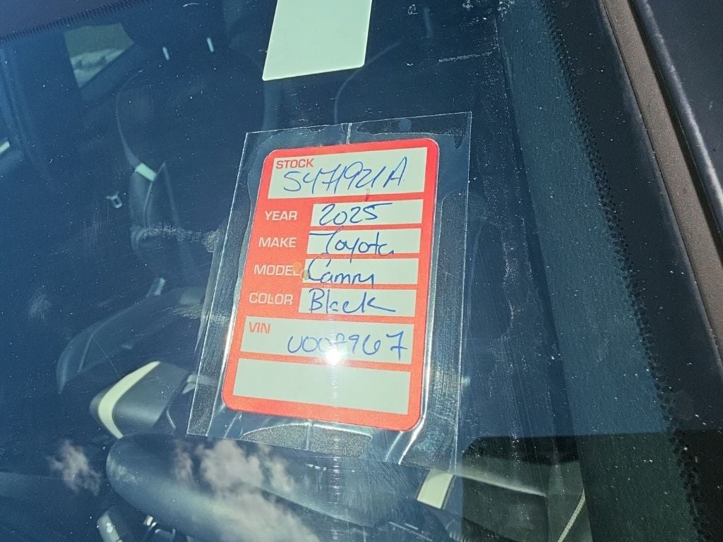 2025 Toyota Camry SE