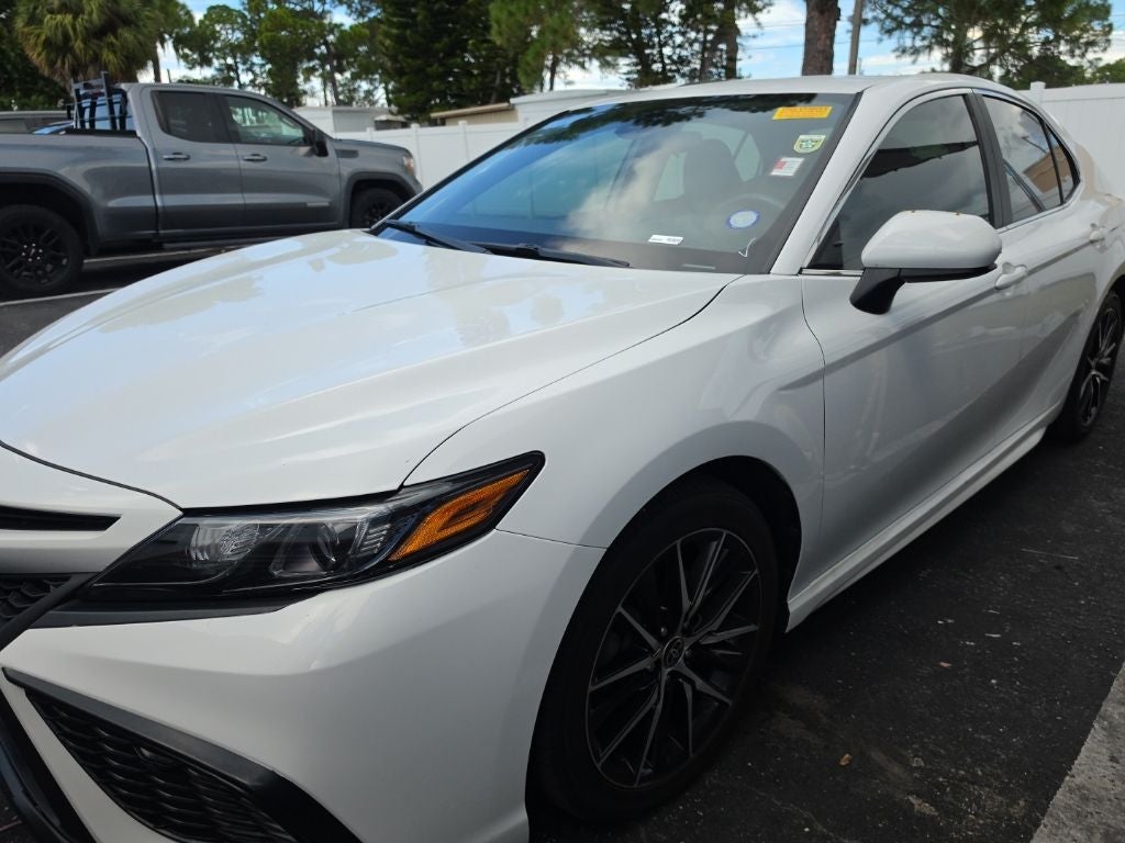 2021 Toyota Camry SE