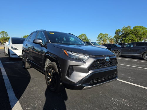 2022 Toyota RAV4 Hybrid SE