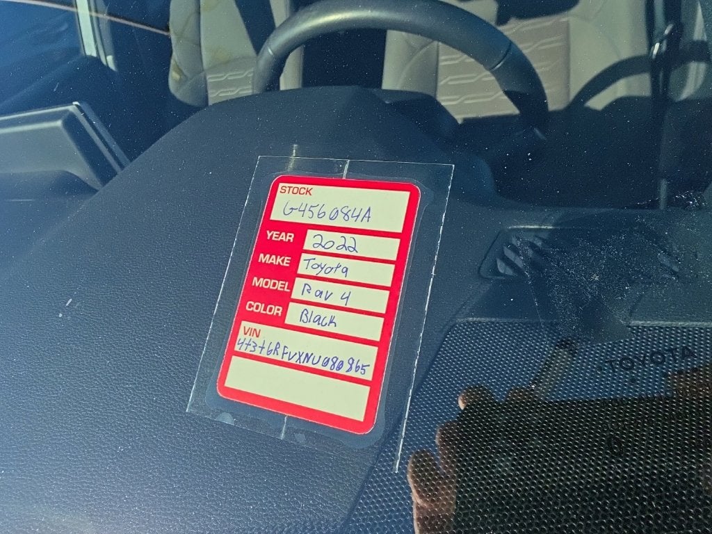 2022 Toyota RAV4 Hybrid SE