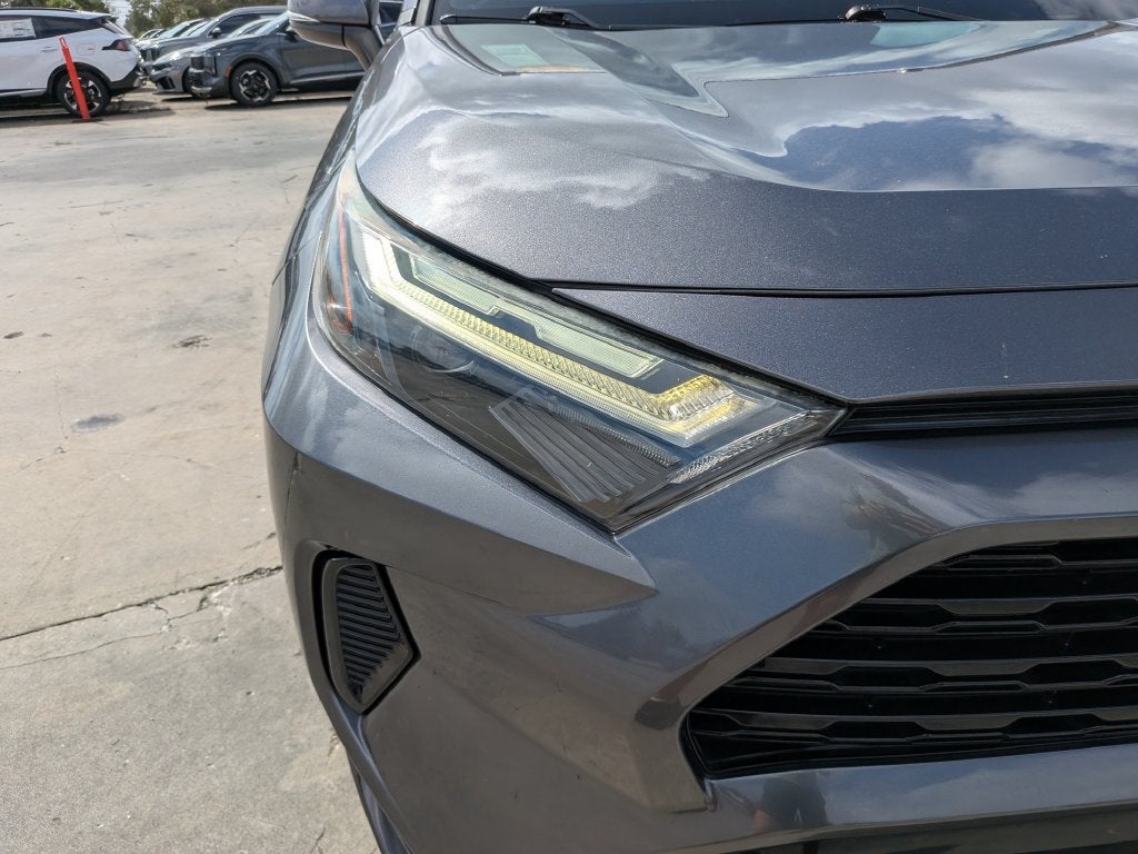 2022 Toyota RAV4 Hybrid SE