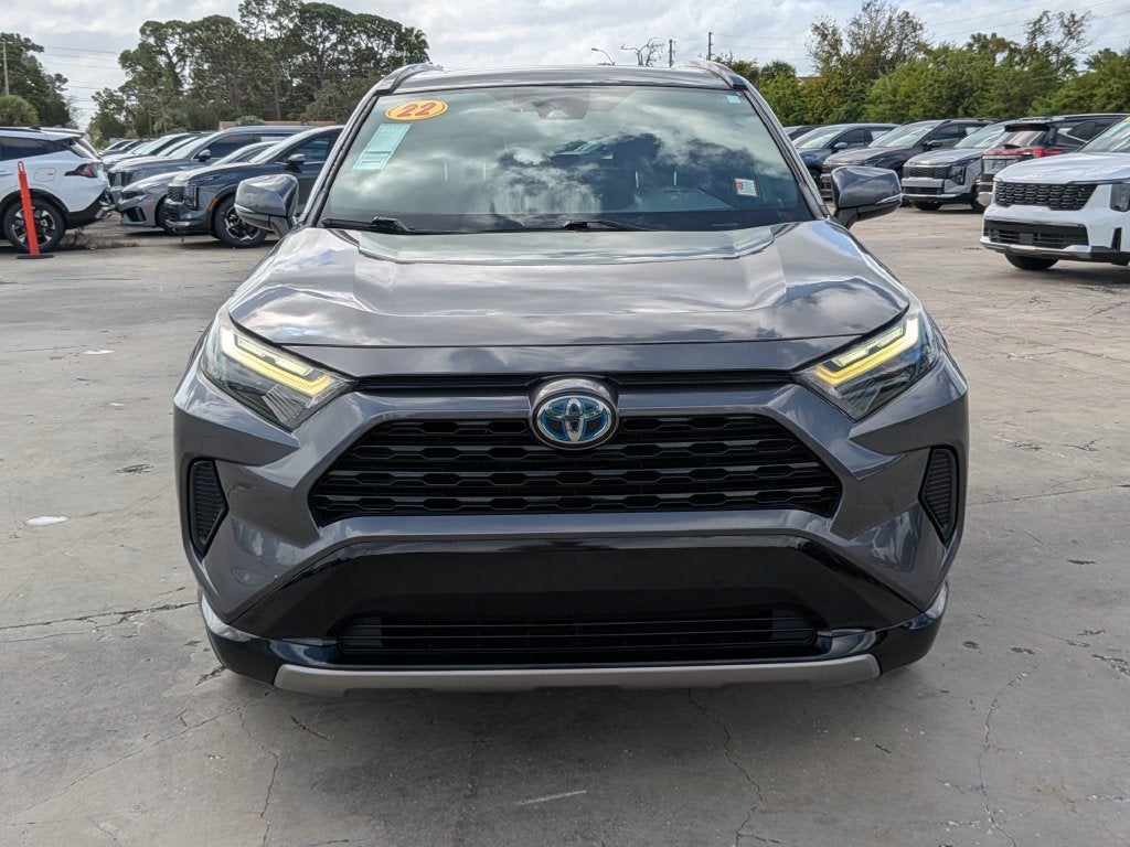 2022 Toyota RAV4 Hybrid SE