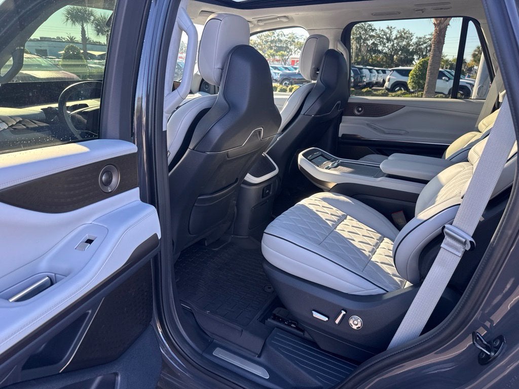2026 Lincoln Navigator Black Label