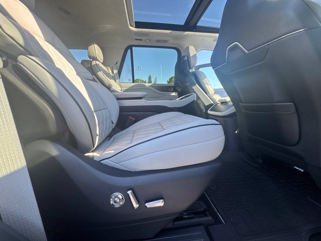 2026 Lincoln Navigator Black Label