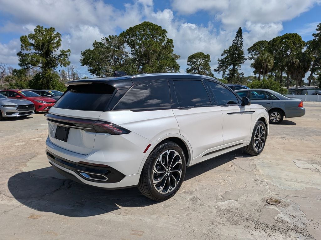 2025 Lincoln Nautilus Reserve