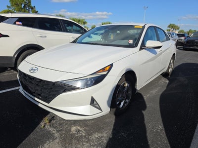2021 Hyundai Elantra SE