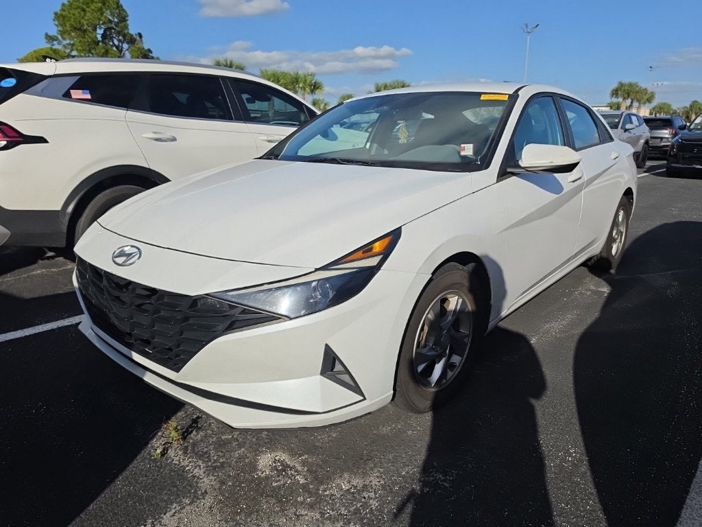 2021 Hyundai Elantra SE
