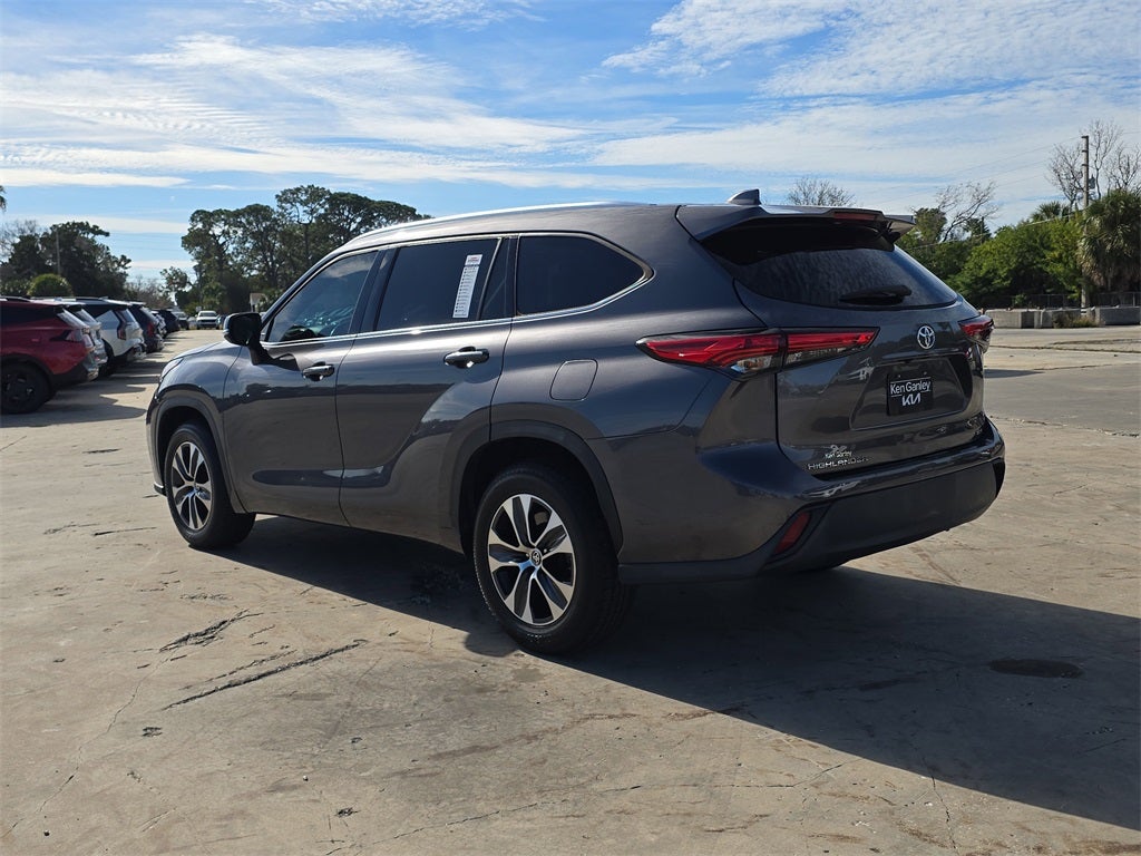2021 Toyota Highlander XLE
