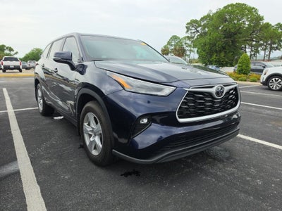 2024 Toyota Highlander LE
