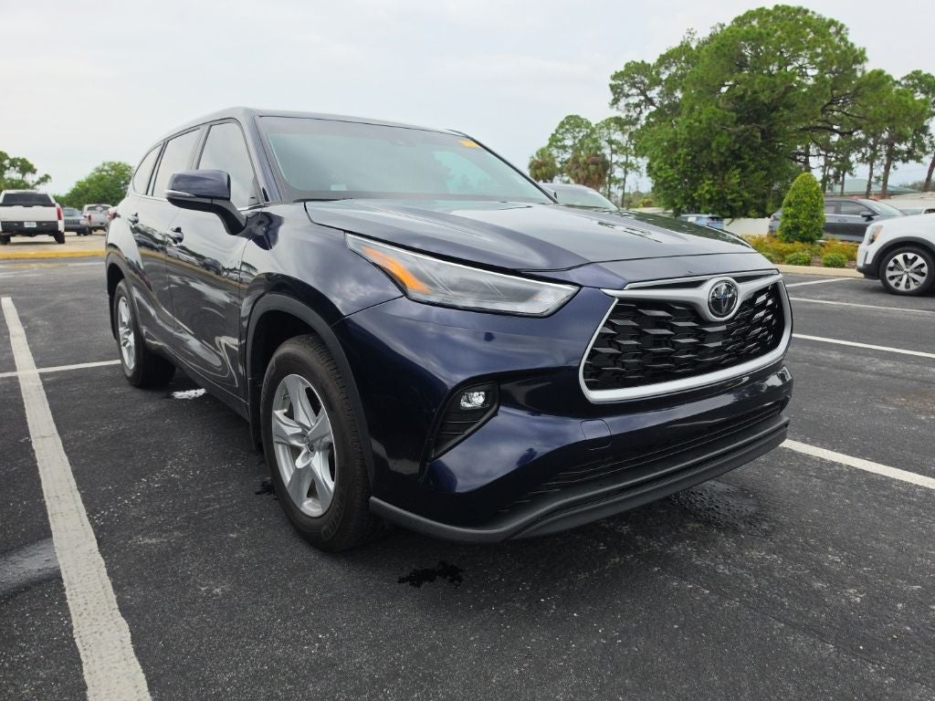 2024 Toyota Highlander LE