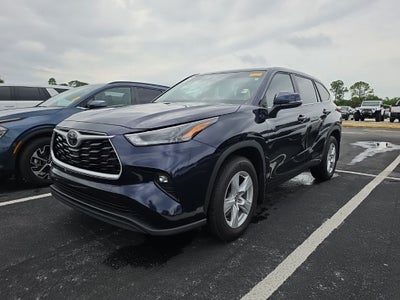 2024 Toyota Highlander LE