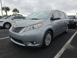 2013 Toyota Sienna XLE 8 Passenger