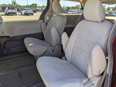 2016 Toyota Sienna L 7 Passenger