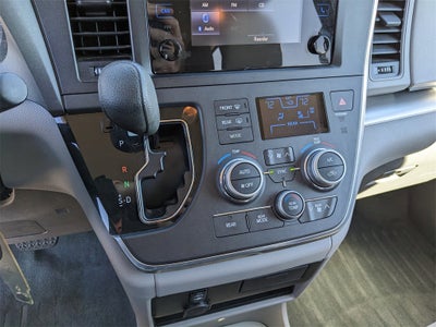 2016 Toyota Sienna L 7 Passenger