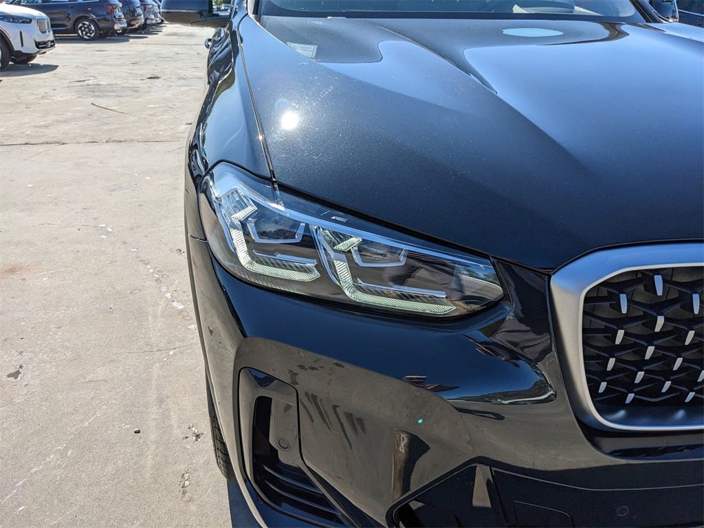 2025 BMW X4 xDrive30i