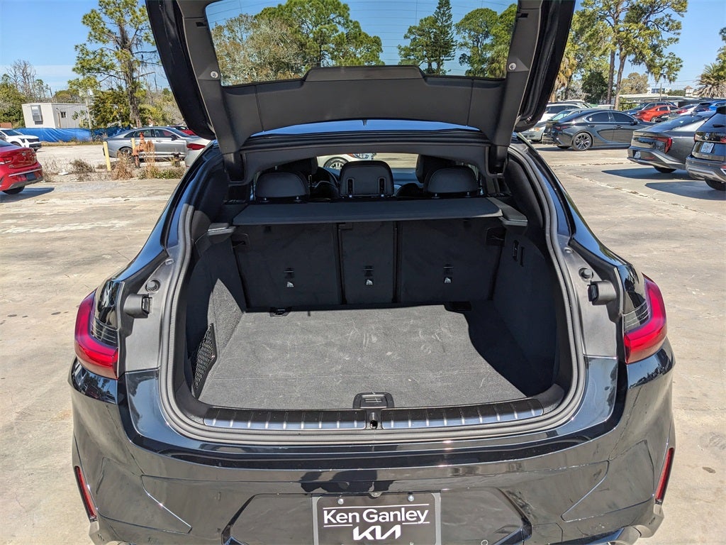 2025 BMW X4 xDrive30i