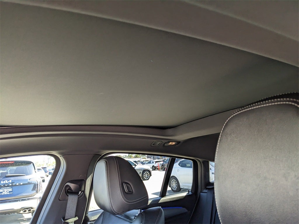 2025 BMW X4 xDrive30i