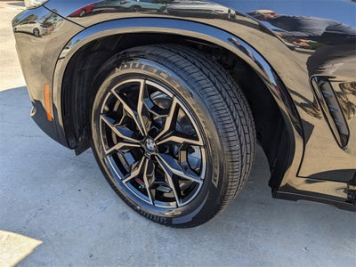 2025 BMW X4 xDrive30i