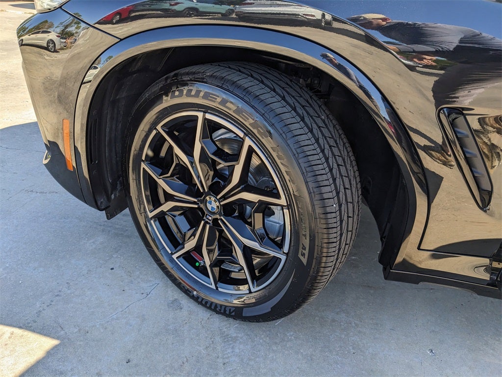 2025 BMW X4 xDrive30i