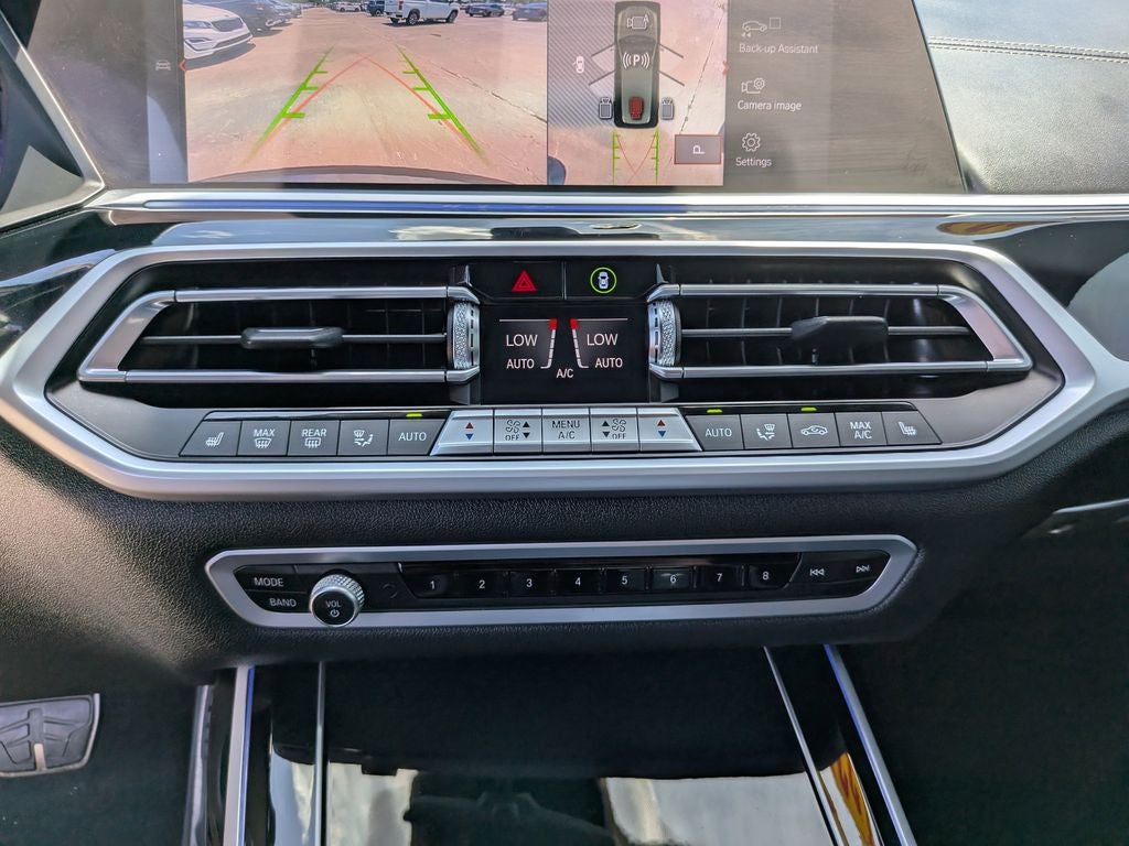 2022 BMW X7 M50i