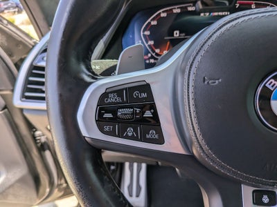 2022 BMW X7 M50i