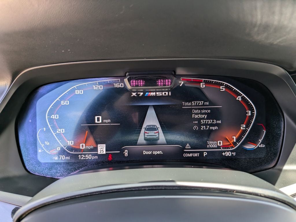 2022 BMW X7 M50i
