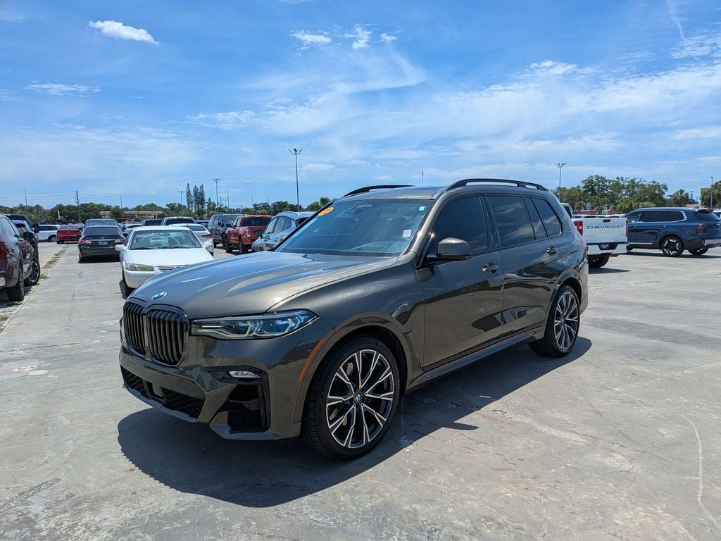 2022 BMW X7 M50i