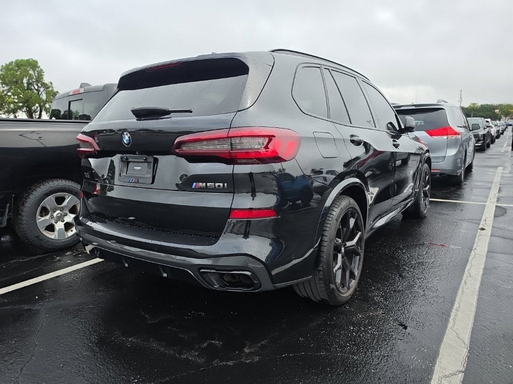 2021 BMW X5 M50i