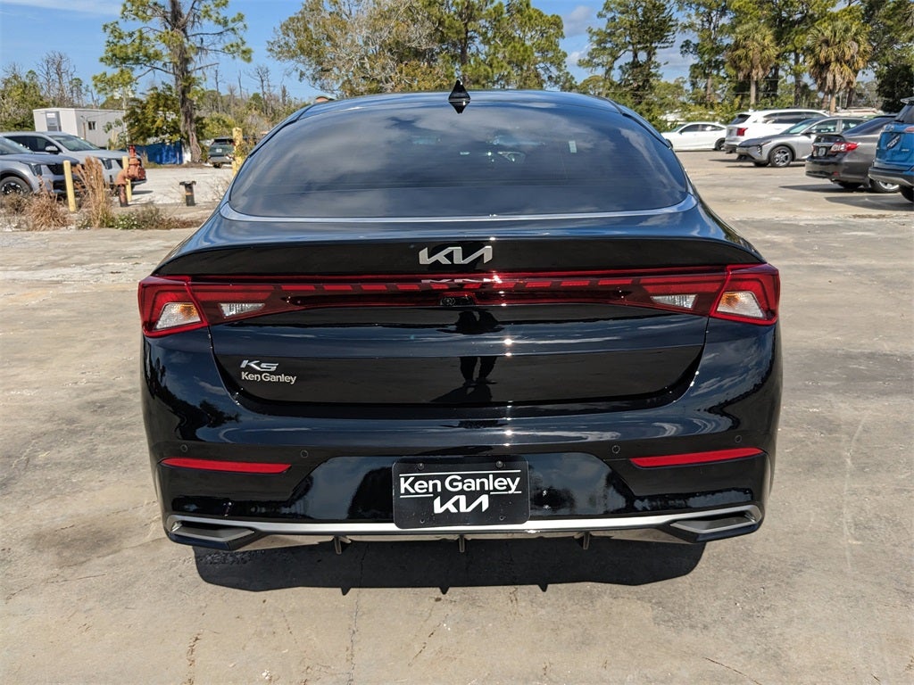 2022 Kia K5 EX