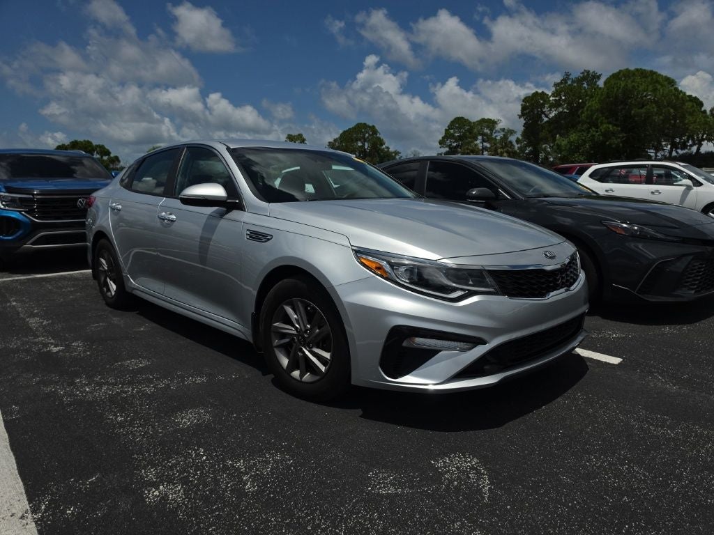 2020 Kia Optima LX