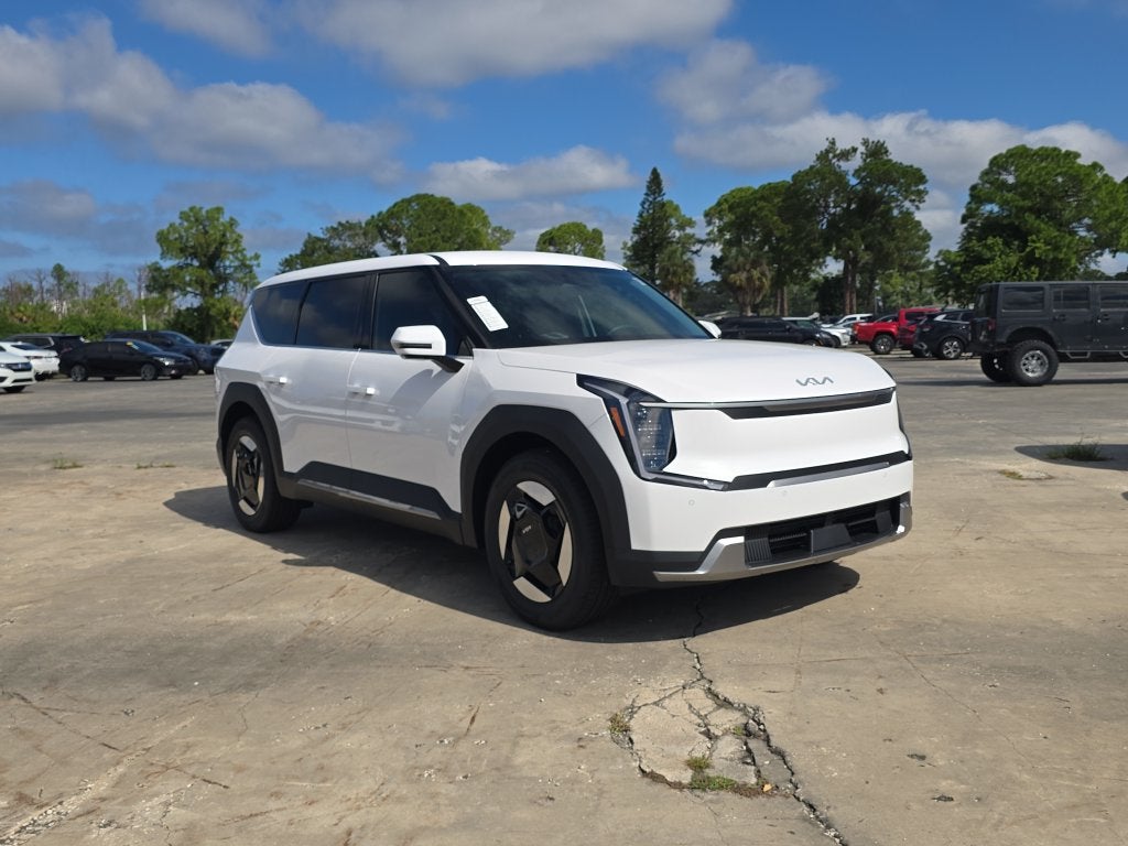 2026 Kia EV9 Light
