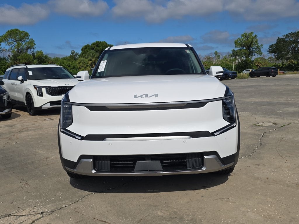 2026 Kia EV9 Light