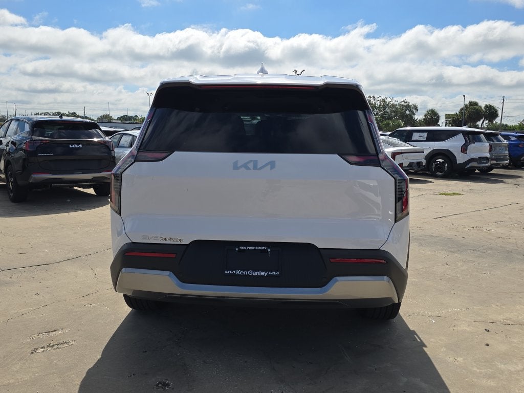 2026 Kia EV9 Light