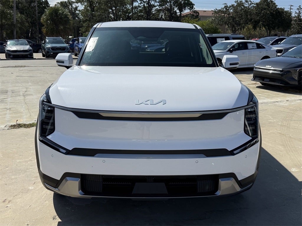 2026 Kia EV9 Light