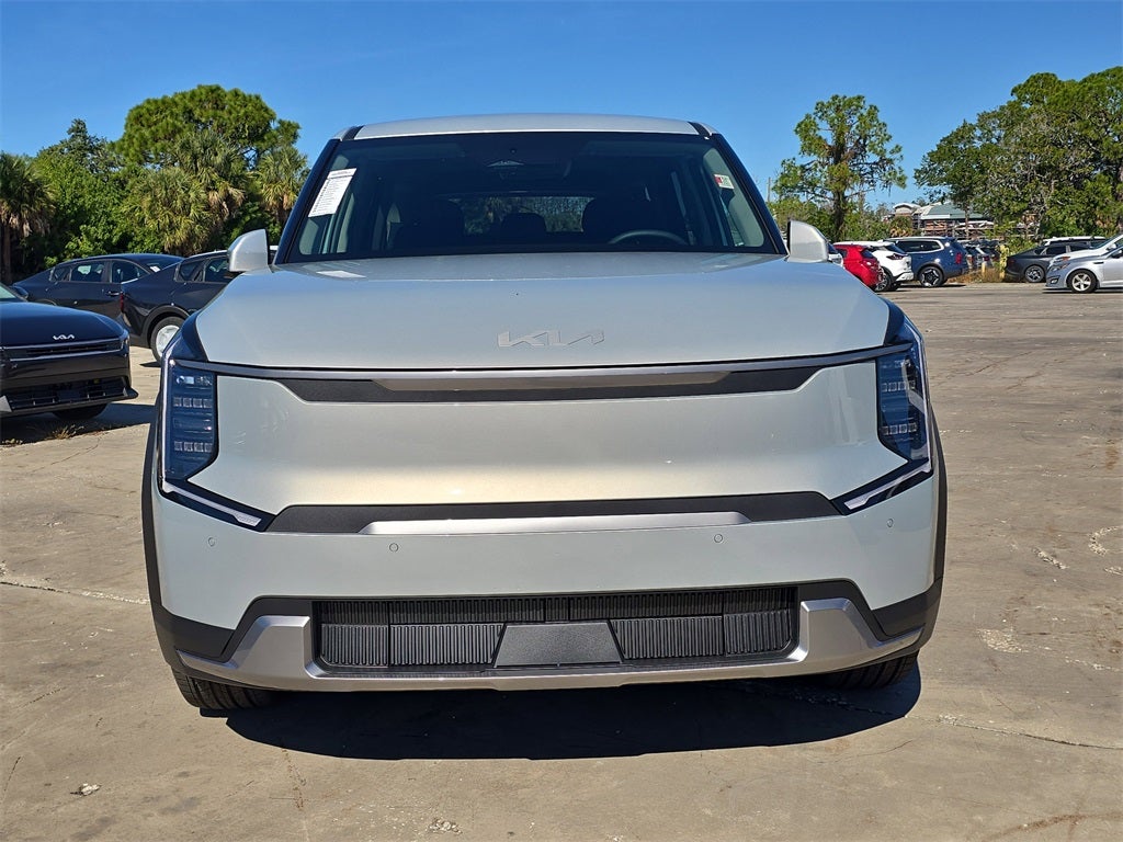 2026 Kia EV9 Light