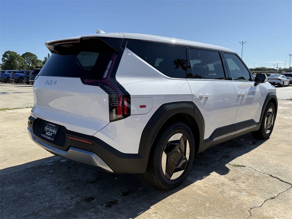 2026 Kia EV9 Light