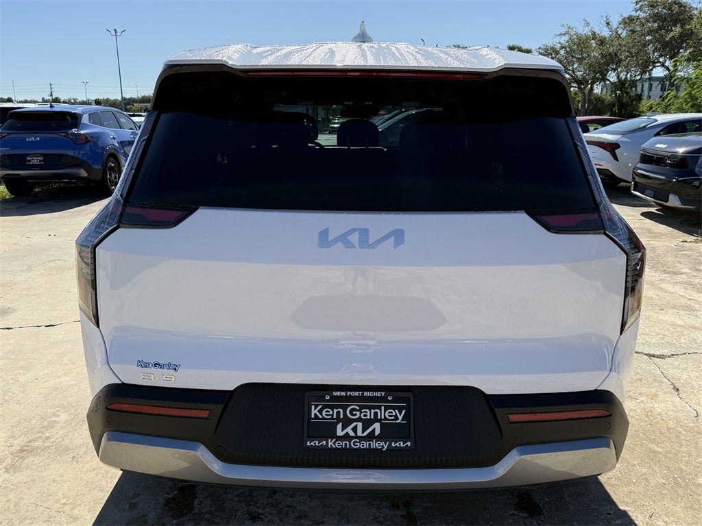 2026 Kia EV9 Light