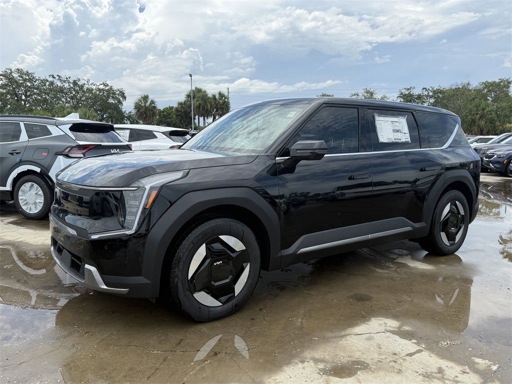 2026 Kia EV9 Light
