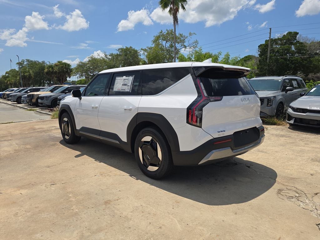 2026 Kia EV9 Light