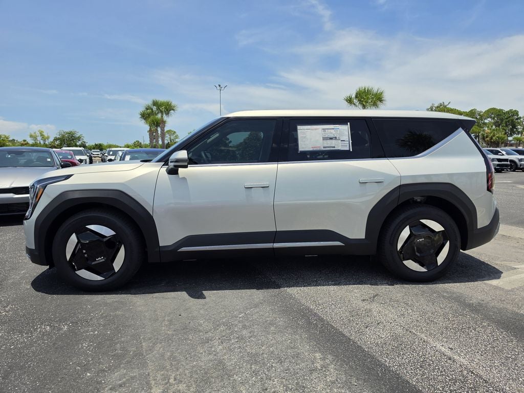 2026 Kia EV9 Light Long Range